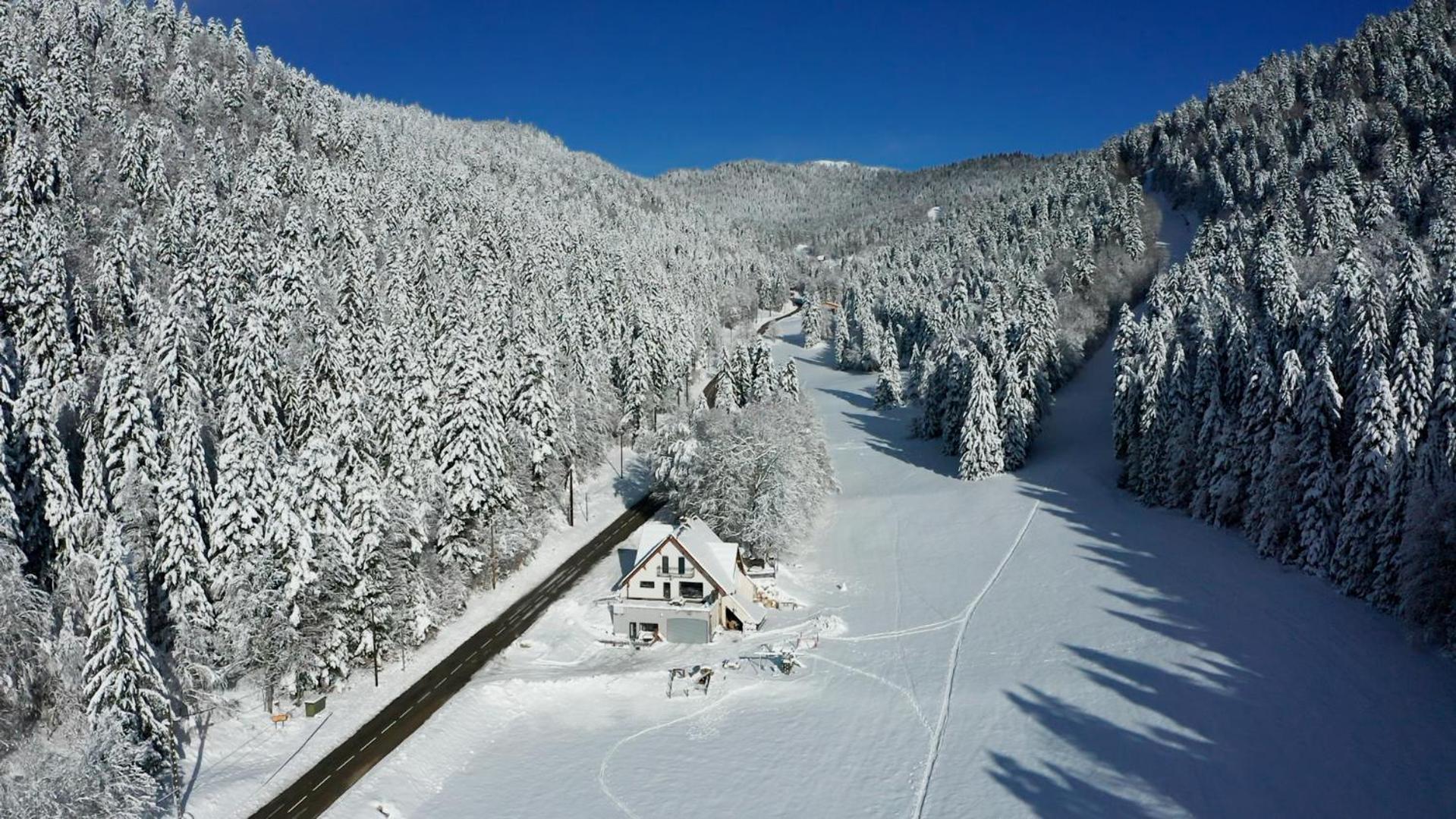 Gite La Resilience, Sur La Piste De Ski D'Autrans Villa Rum bild